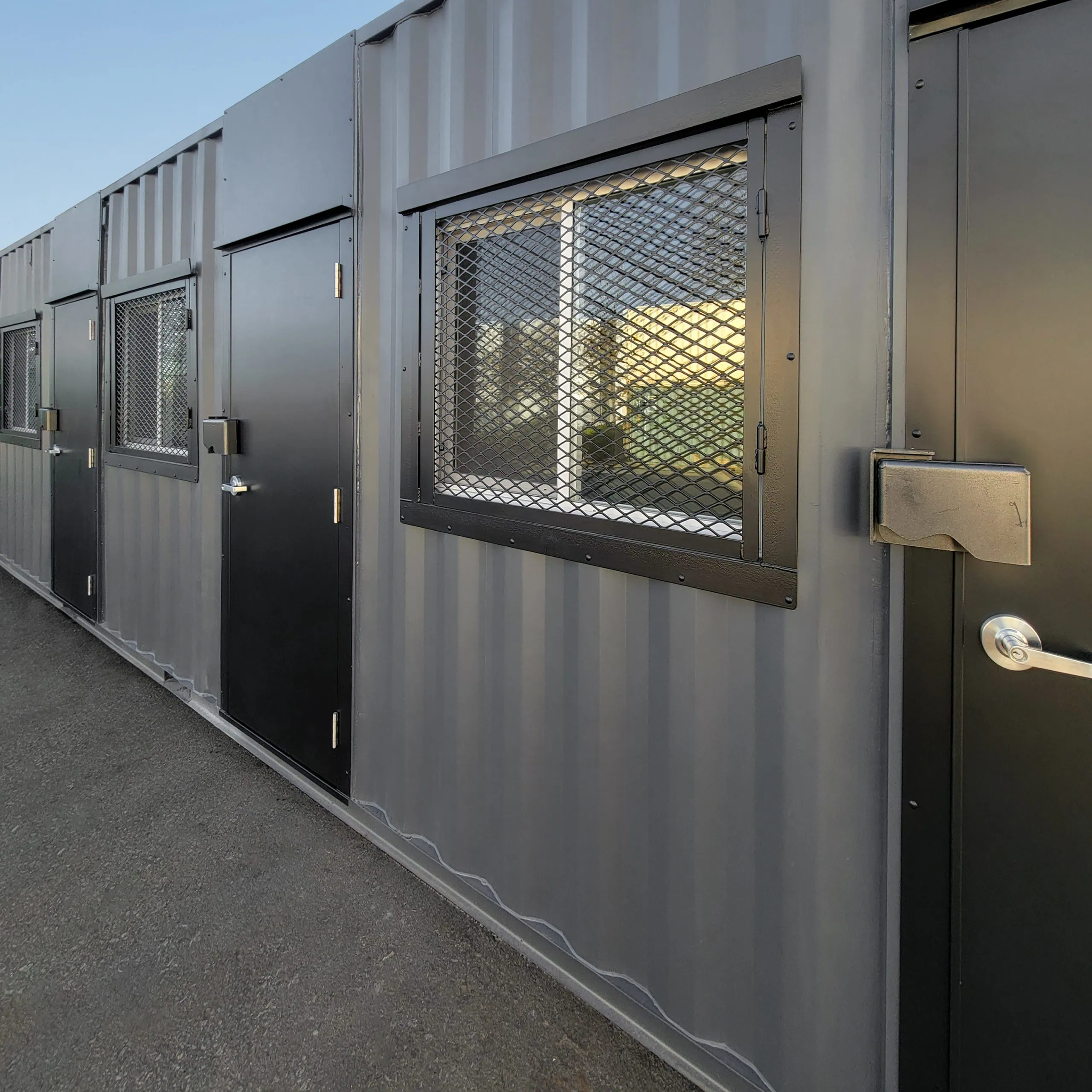 40ft High Cube With 4 X Separate Offices - Image 4