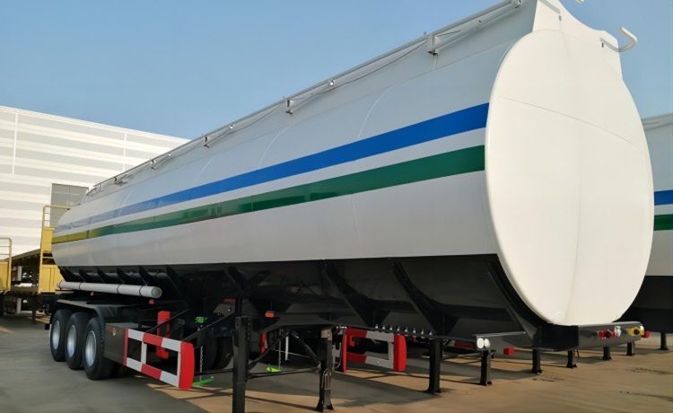 40,000 Liter Tri Axle Tanker Trailer - Image 6